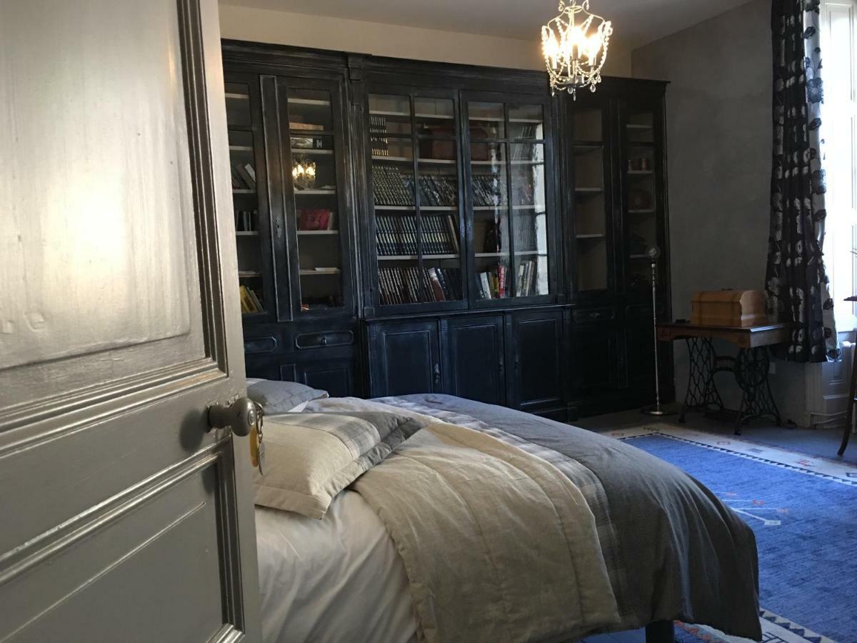 Le Petit Chateau Des Cedres Mouchamps 외부 사진