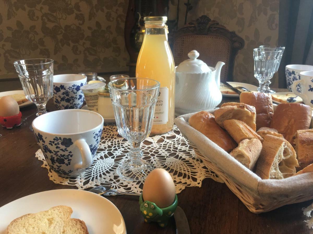 Le Petit Chateau Des Cedres Mouchamps 외부 사진